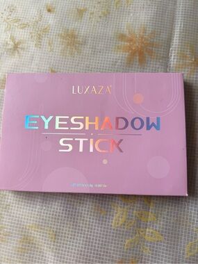 Luxaza Pink Eyeshadow Stick — Creamy Pink Eye Color